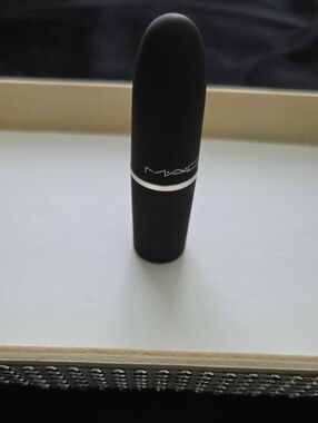 MAC Marrakesh Mere Powder Kiss Lipstick 925
